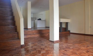 Venta Casa independiente frente a parque – Carapungo