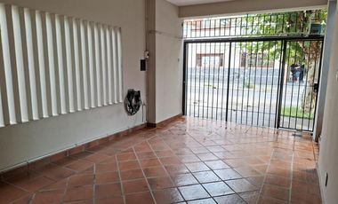 ALQUILER DE CASA PH 3 AMBIENTES EN RAMOS MEJIA SUR