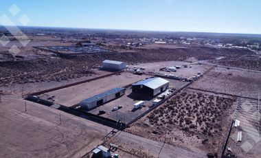 Alquiler base industrial con galpones