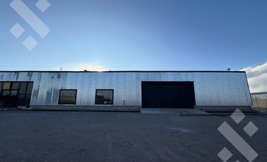 Alquiler base industrial con galpones
