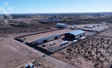 Alquiler base industrial con galpones