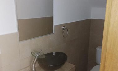 Duplex de 3 dormitorios -  B° cerrado Camino del Vuelo