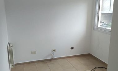 Duplex de 3 dormitorios -  B° cerrado Camino del Vuelo