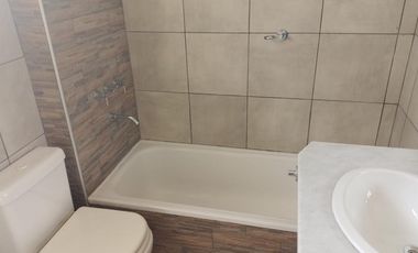 Duplex de 3 dormitorios -  B° cerrado Camino del Vuelo