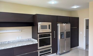 Renta de casa en Los Robles, Lerma