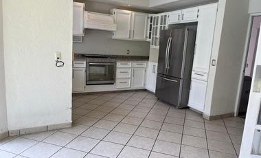 Hermosa Residencia en Exclusivo Fraccionamiento Kloster Sumiya-Jiutepec Morelos