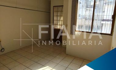 CASA EN VENTA EN COL. LINDAVISTA, TEPIC, NAYARIT