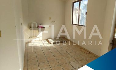 CASA EN VENTA EN COL. LINDAVISTA, TEPIC, NAYARIT