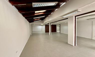 Renta edificio Comercial Centro Norte de Quito (La Jipijapa)