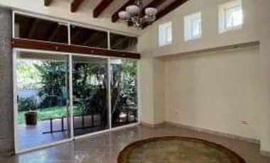 Casa en venta en Coatepec zona Plaza Orquídeas