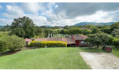 Venta Finca Campestre en Mundo Nuevo Pereira con Granja Porcícola