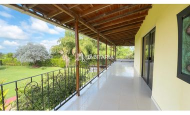 Venta Finca Campestre en Mundo Nuevo Pereira con Granja Porcícola