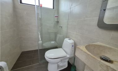 Venta casa campestre de lujo en Chinauta con piscina privada y lote