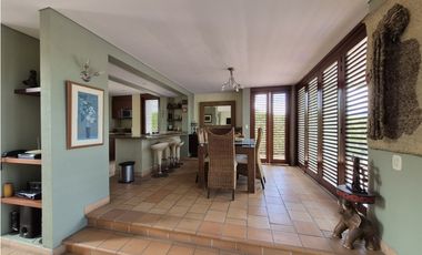 Venta espectacular casa campestre en Chinauta Cundinamarca exclusiva