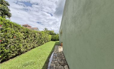 Venta espectacular casa campestre en Chinauta Cundinamarca exclusiva