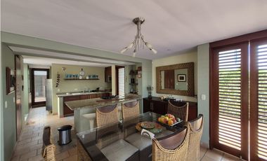 Venta espectacular casa campestre en Chinauta Cundinamarca exclusiva