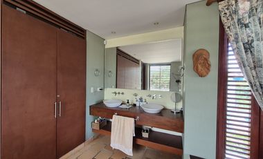 Venta espectacular casa campestre en Chinauta Cundinamarca exclusiva