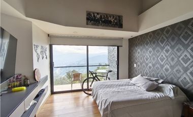 Venta de casa finca en La Estrella La Tablaza