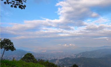 Venta de casa finca en La Estrella La Tablaza