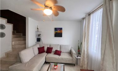 SE VENDE CASA EN CIUDAD CORDOBA RESERVADO AMPLIA