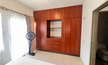 SE VENDE CASA EN CIUDAD CORDOBA RESERVADO AMPLIA