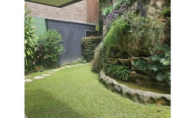 CASA SECTOR MONTESSORI EN ENVIGADO