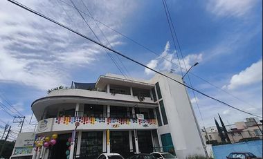 Dos locales en renta en plaza comercial de 37.70m2 y 29.79m2