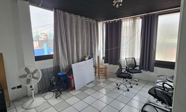 Local en Renta - Calzada Zavaleta, Santa Cruz Buenavista.