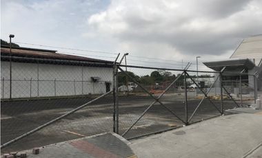 Venta de terreno comercial en Vía Tocumen GTA