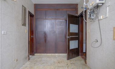 Remate: Venta de Apartamento en Punta Paitilla , Ph Golden Palace