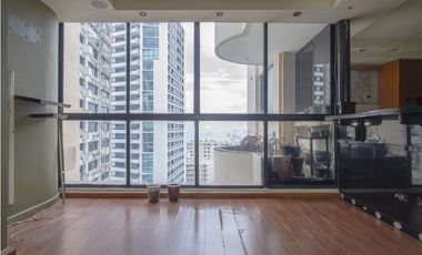 Remate: Venta de Apartamento en Punta Paitilla , Ph Golden Palace