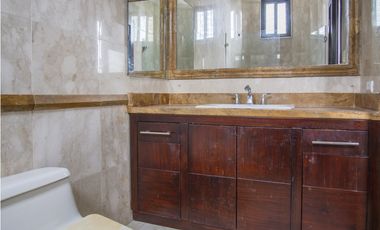 Remate: Venta de Apartamento en Punta Paitilla , Ph Golden Palace