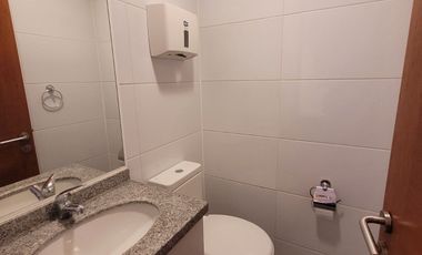 Arriendo oficina a pasos metro Manuel Montt