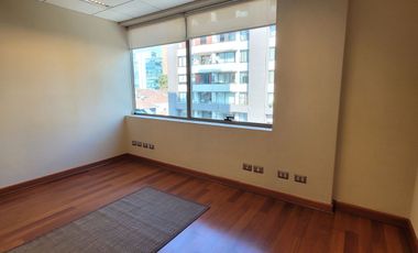 Arriendo oficina a pasos metro Manuel Montt