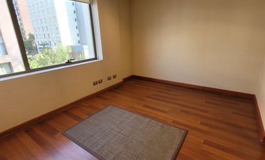 Arriendo oficina a pasos metro Manuel Montt