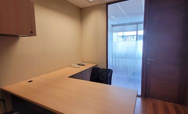 Arriendo oficina a pasos metro Manuel Montt