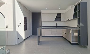 Av. Las Condes 10800 (2 Est /1 Bod) [3167-24]