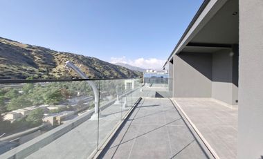 Av. Las Condes 10800 (2 Est /1 Bod) [3167-24]