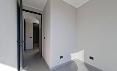 Av. Las Condes 10800 (2 Est /1 Bod) [3167-24]