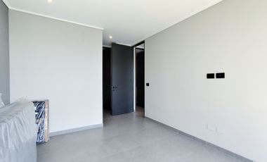 Av. Las Condes 10800 (1 Est /1 Bod) [3167-4]