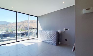 Av. Las Condes 10800 (1 Est /1 Bod) [3167-4]