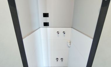 Av. Las Condes 10800 (1 Est /1 Bod) [3167-4]