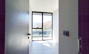 Av. Las Condes 10800 (1 Est /1 Bod) [3167-4]