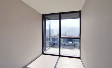 Av. Las Condes 10800 (2 Est /1 Bod) [3167-4]