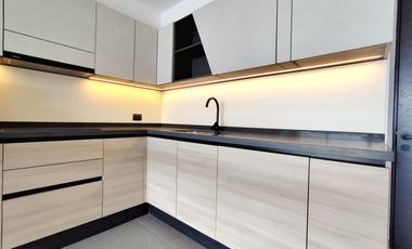 Av. Las Condes 10800 (2 Est /1 Bod) [3167-4]