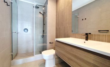 Av. Las Condes 10800 (2 Est /1 Bod) [3167-4]