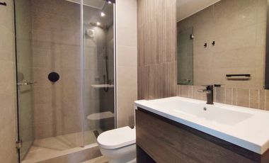 Av. Las Condes 10800 (2 Est /1 Bod) [3167-4]