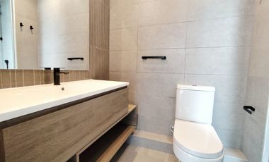 Av. Las Condes 10800 (1 Est /1 Bod) [3167-34]