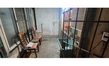 Atenas 1699, entre Ramón Falcón y Venezuela