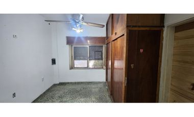 Atenas 1699, entre Ramón Falcón y Venezuela